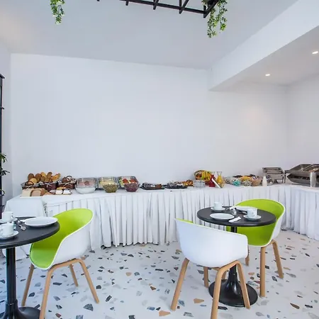 Premium Hotell 3*